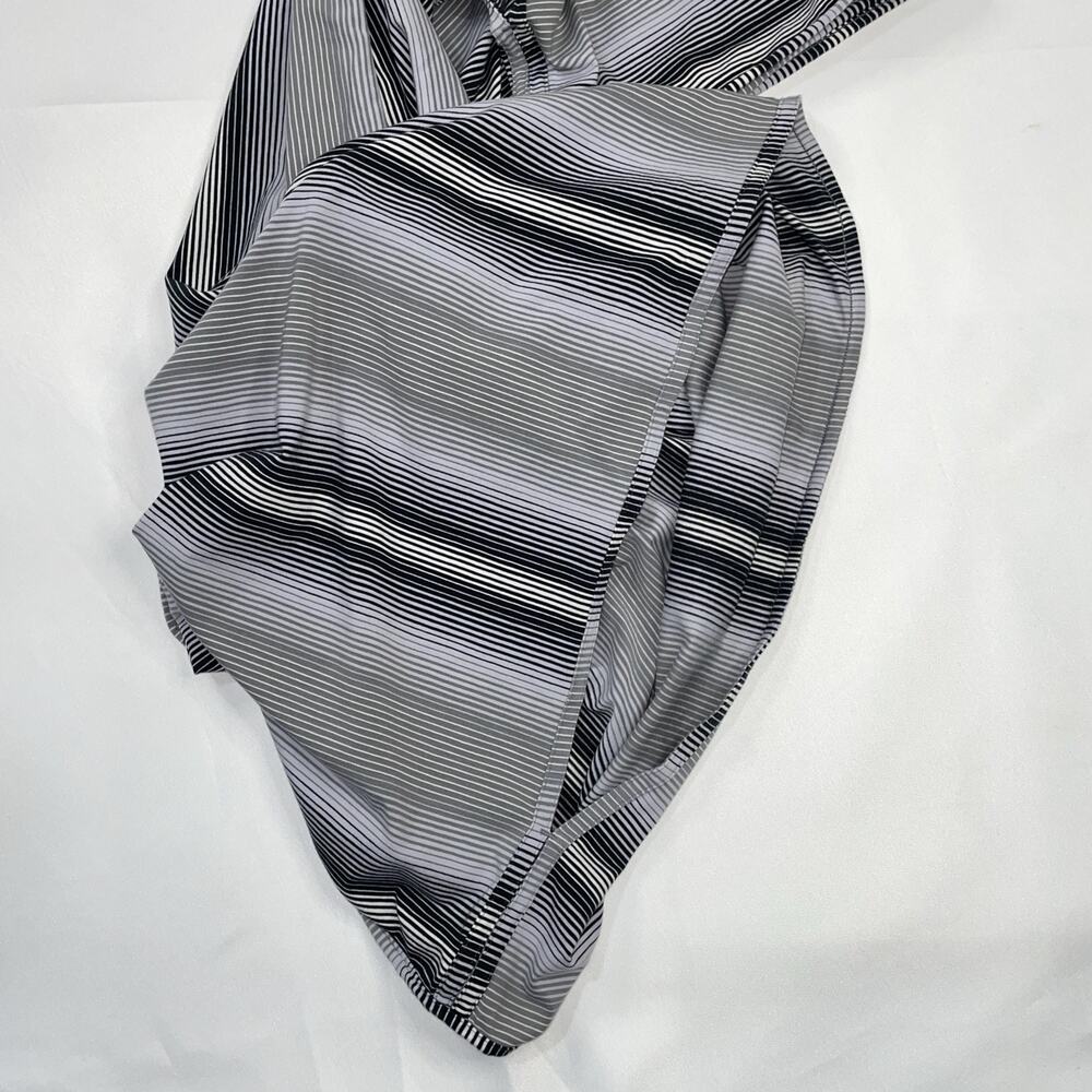 Lululemon Women's Sage Scarf Wrap One Size Striped Heathered Grey White Blue - Picture 9 of 10
